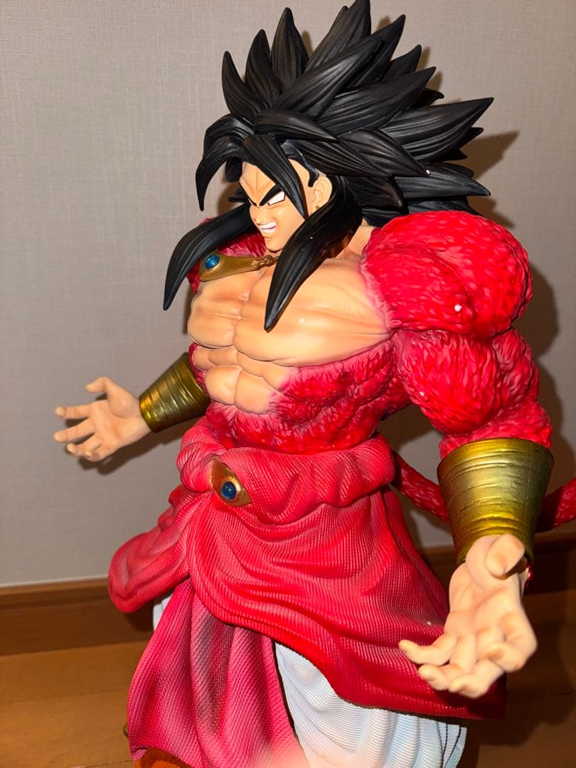 ドラゴンボール ブロリー フィギュア 超サイヤ人4 伝説の超サイヤ人 黒
