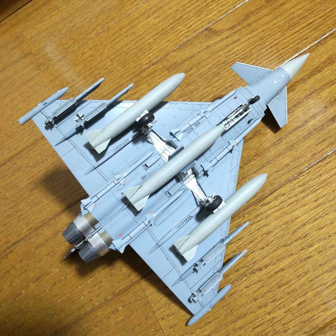 戦闘機プラモデル完成品1/72ハセガワ ユーロファイタータイフーン