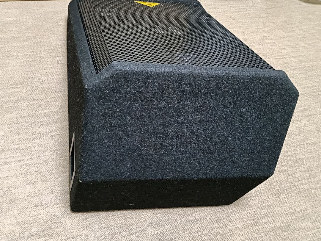 BEHRINGER EUROLIVE VS1220Fフロアモニター