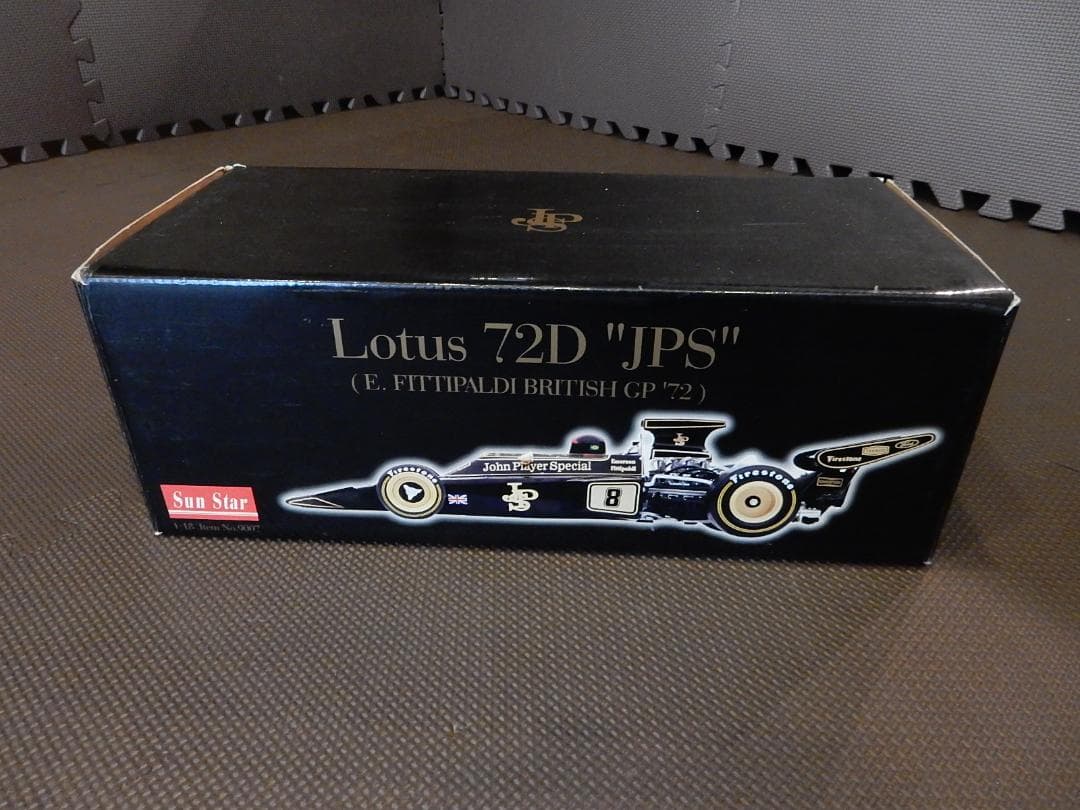 1/18 ロータス 72D　#8 E.Fittipaldi JPSロゴ