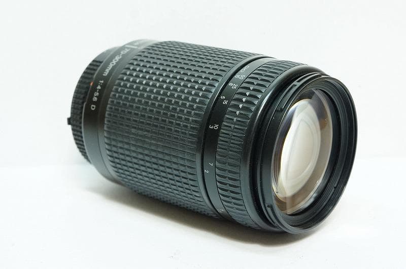 望遠 Nikon AF 70-300mm F4-5.6 D