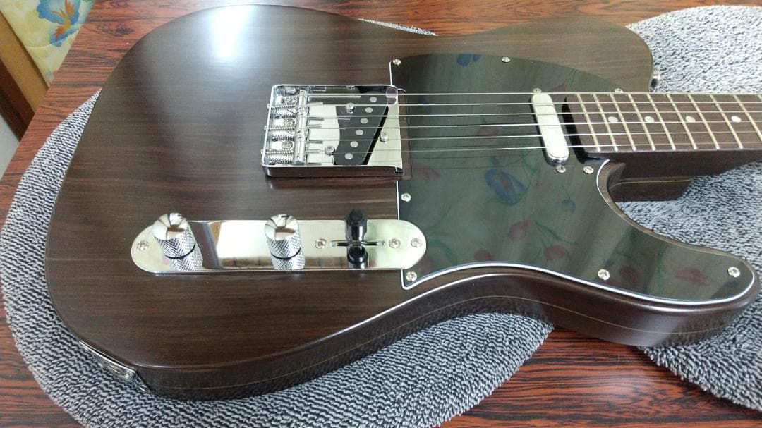 B テレキャスター　オールローズ風　きれいです！