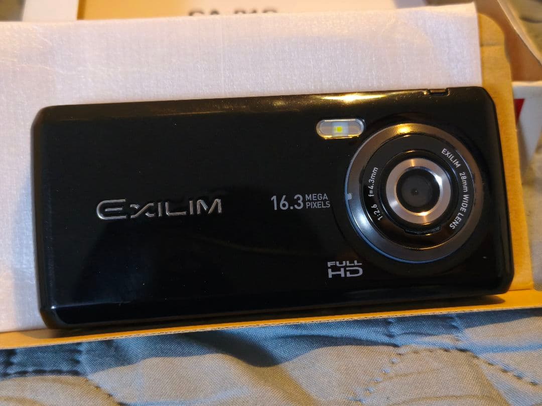 ジャンク docomo CA-01C EXILIM ガラケー ケータイ