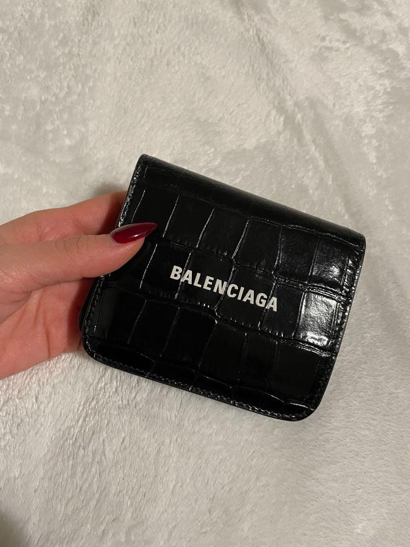 バレンシアガ 2つ折り 財布