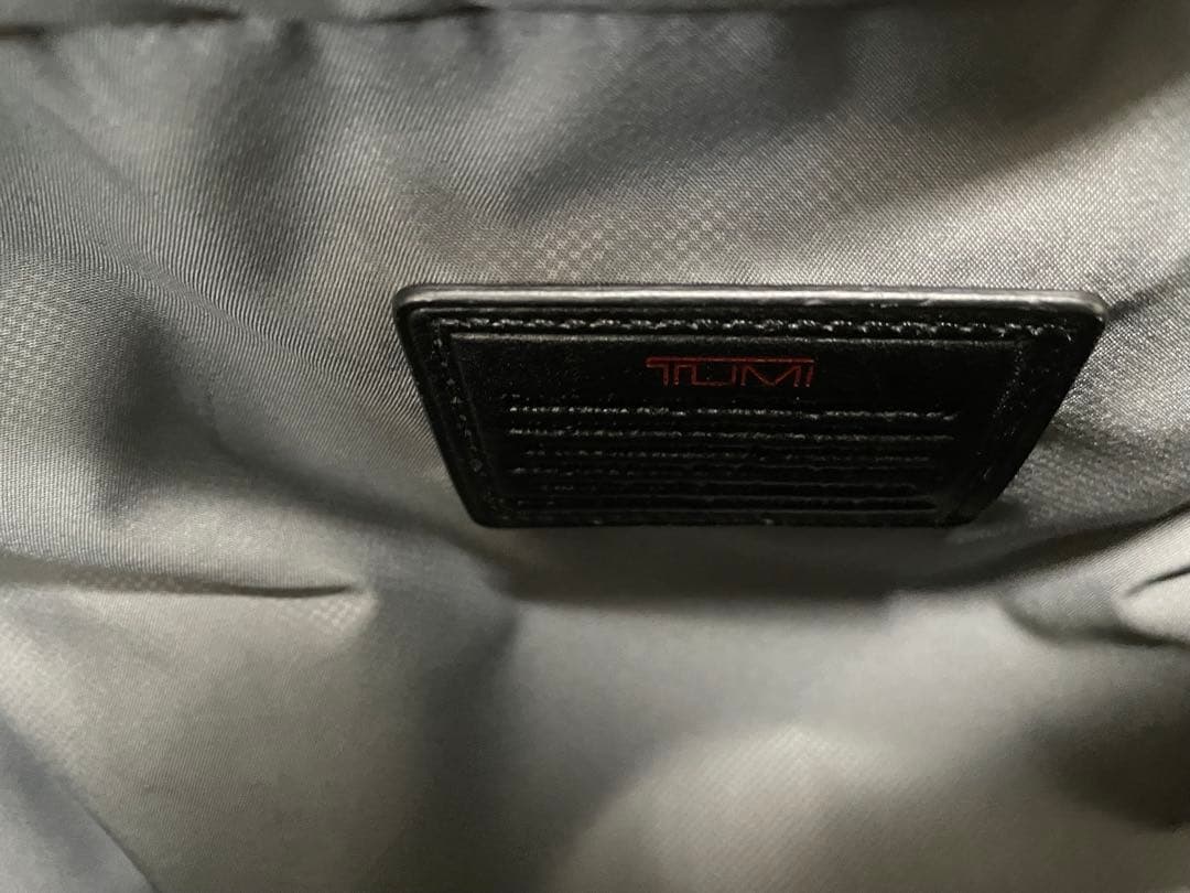 TUMI コンパクト・4ウィール・ブリーフ　ALPHA2 キャリーケース