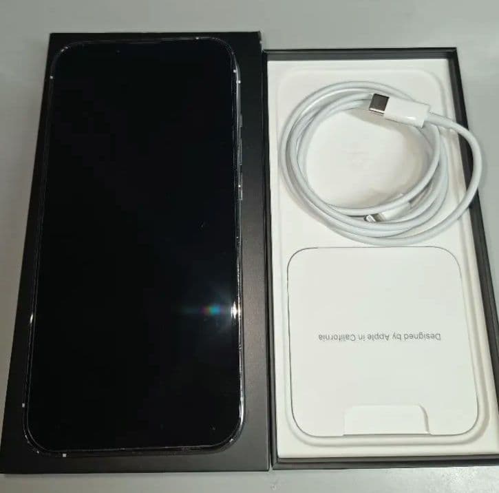 iPhone 13 pro 本体　128GB　シルバー