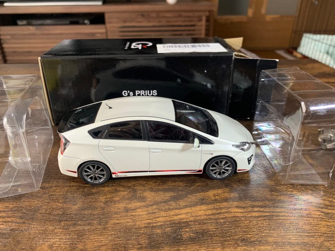 1/30 ミニカー プリウスG's