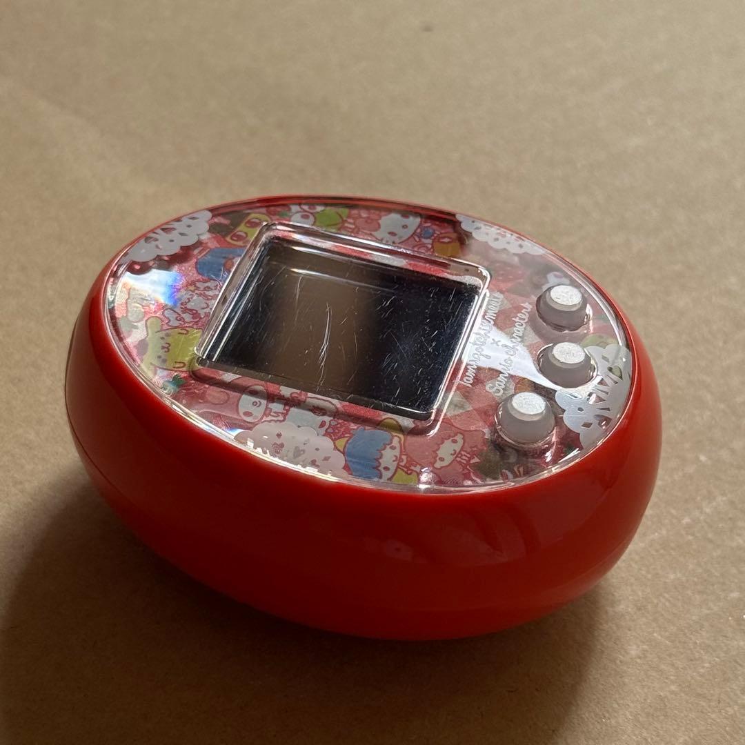 たまごっちみーつ サンリオキャラクターズDX 赤