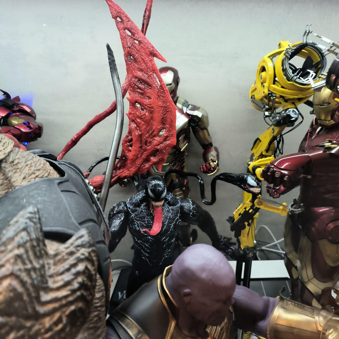 ホットトイズ ヴェノム：レット・ゼア・ビー・カーネイジ１／６スケールフィギュア