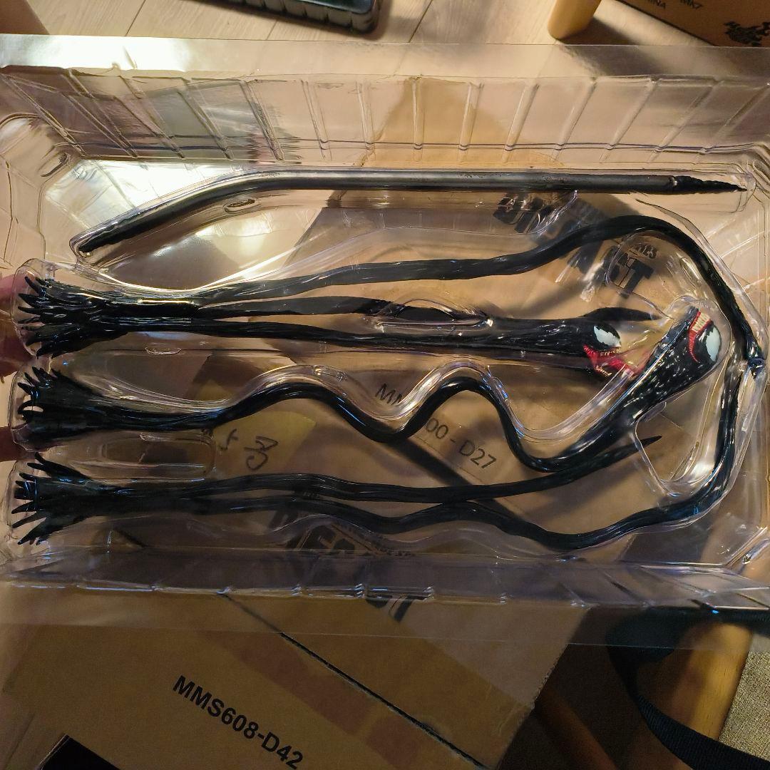 ホットトイズ ヴェノム：レット・ゼア・ビー・カーネイジ１／６スケールフィギュア