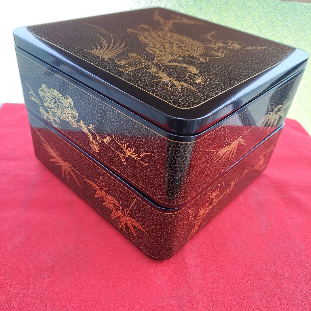 【輪島塗　7.5寸\"2段重箱&重箱台】布着本堅地　沈金\"四君子　未使用品
