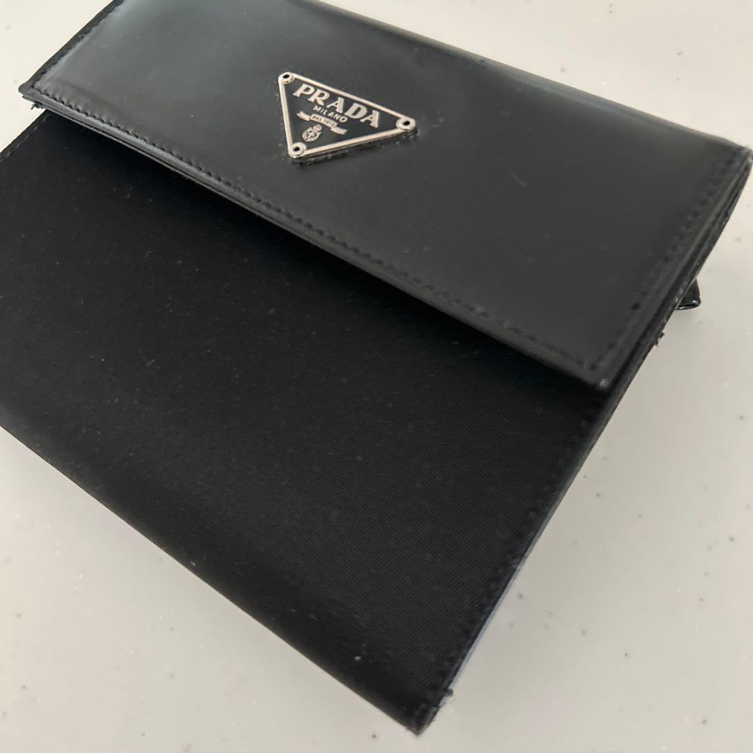 【未使用難あり】PRADA 三つ折り財布 ブラック