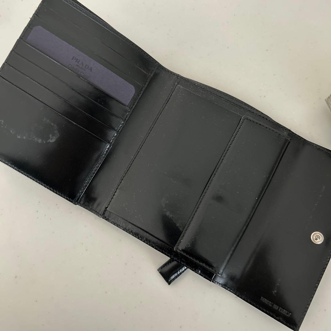 【未使用難あり】PRADA 三つ折り財布 ブラック