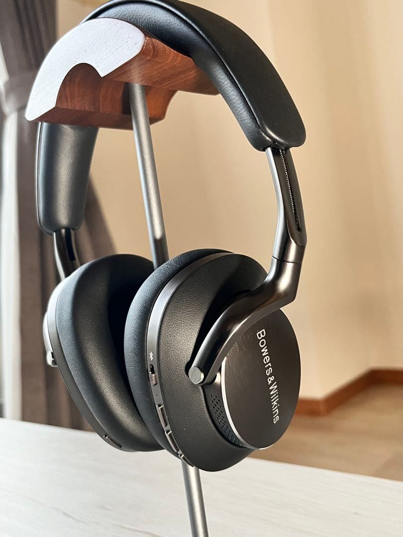 【即日発送可】Bowers&Wilkins Px8 ブラック スタンド付属