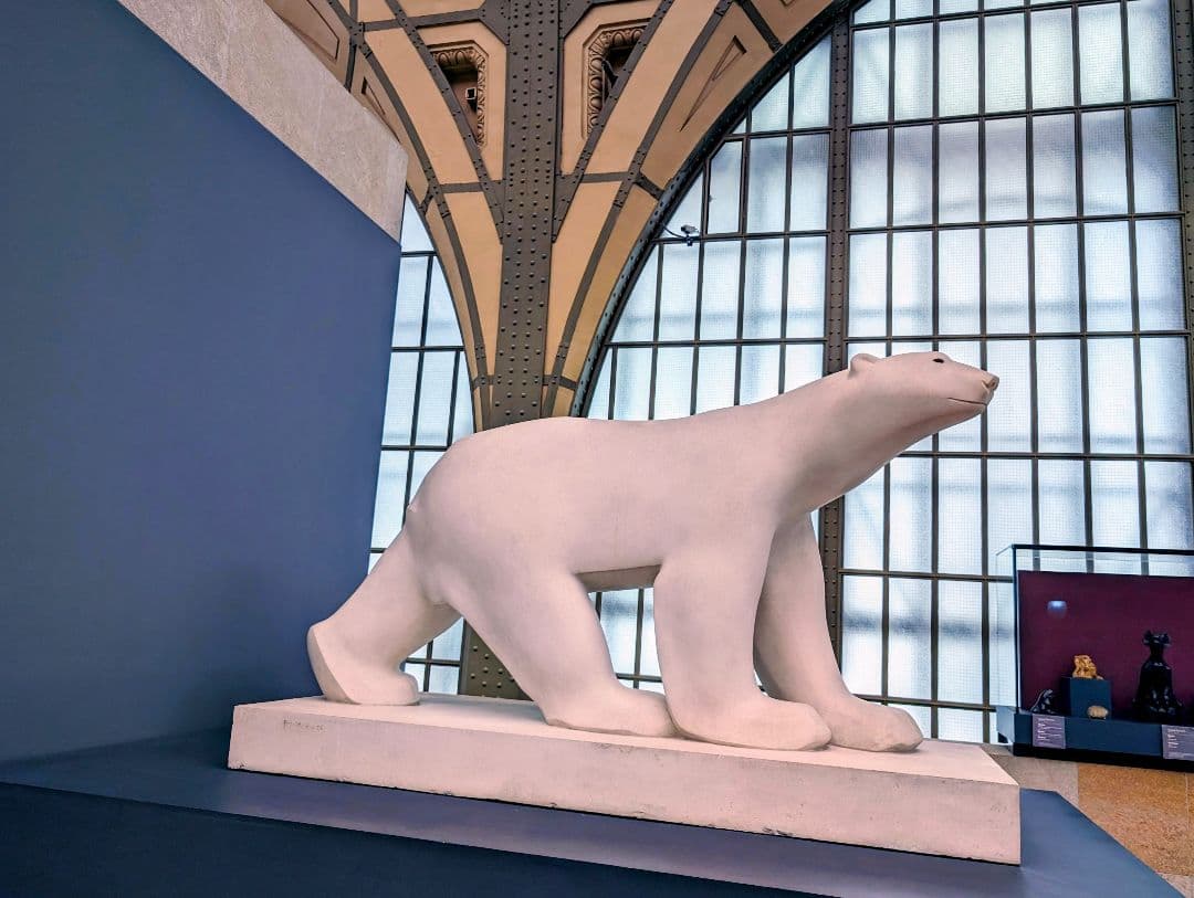 新品オルセー美術館のポンポン　木製おもちゃ　シロクマ　パリ　お土産　グッズ