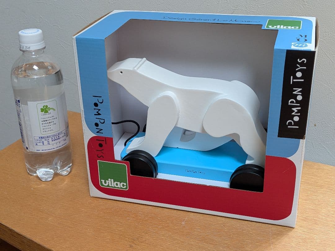 新品オルセー美術館のポンポン　木製おもちゃ　シロクマ　パリ　お土産　グッズ