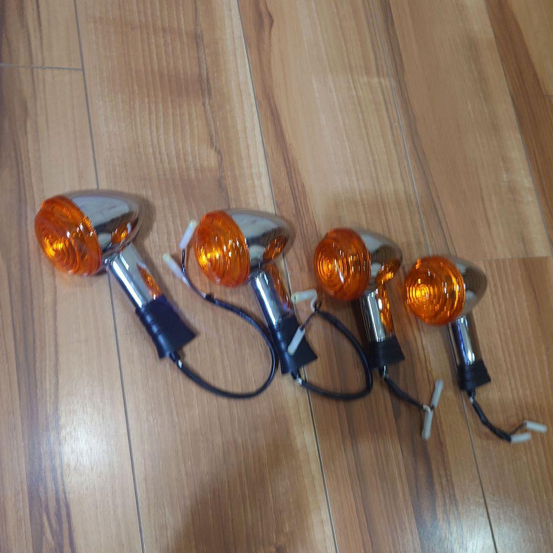 トライアンフ　ボンネビル　ウインカー新車外し品