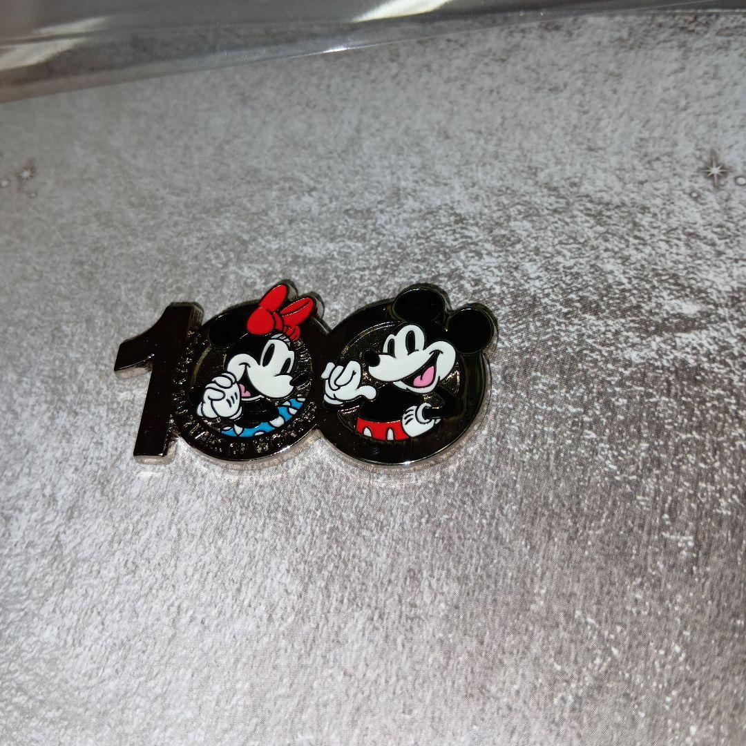 ディズニー　ピンバッジ　１４点　台紙付き　　ディズニーJCB　まとめ売り