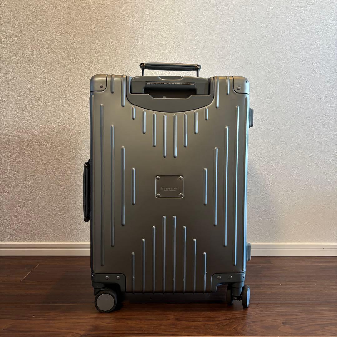 【すー】INNOVATOR 36L スーツケース