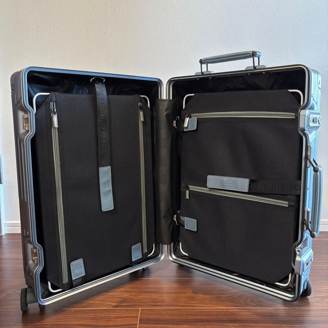 【すー】INNOVATOR 36L スーツケース