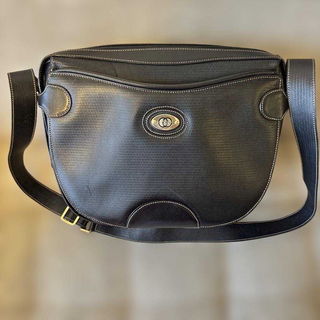 gucciブラックナイロンショルダーバッグ