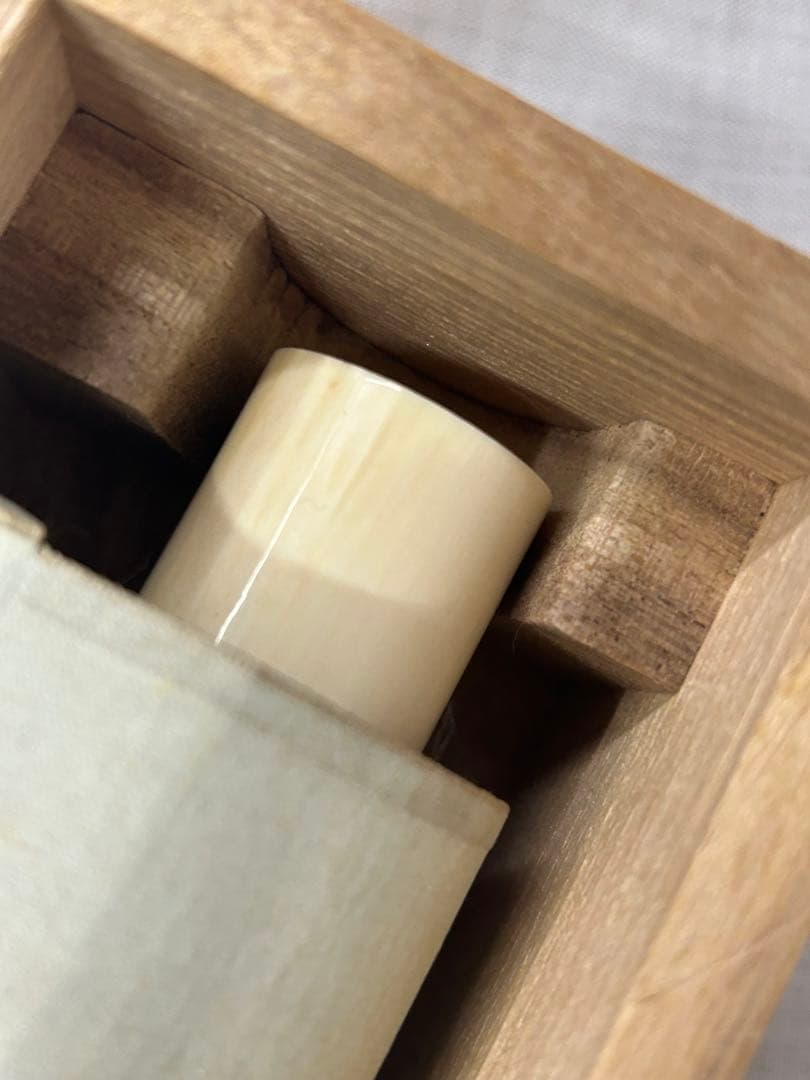 和歌　掛け軸 掛軸 共箱あり　01