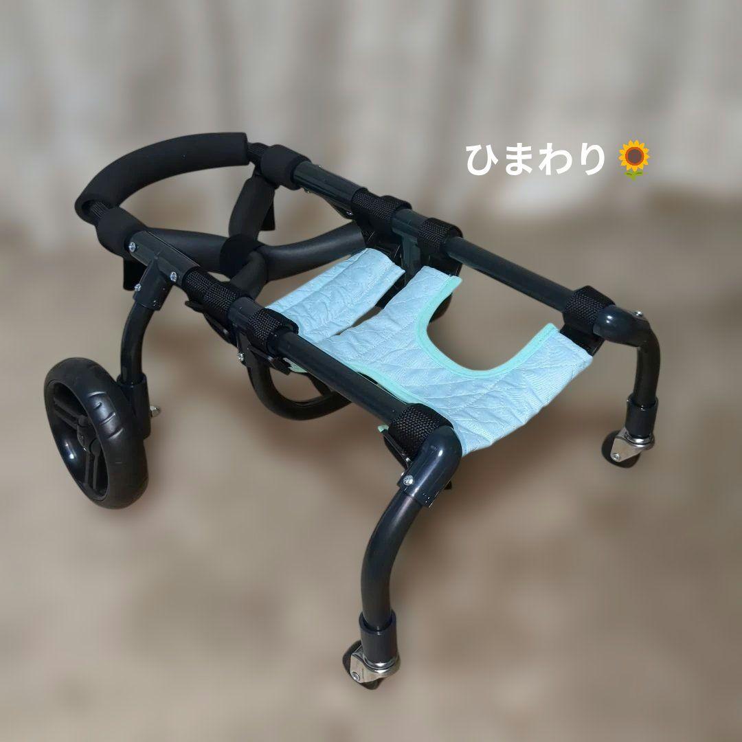 ワンちゃん4輪　リハビリ　食事補助　犬用車椅子　介護補助　犬の歩行器