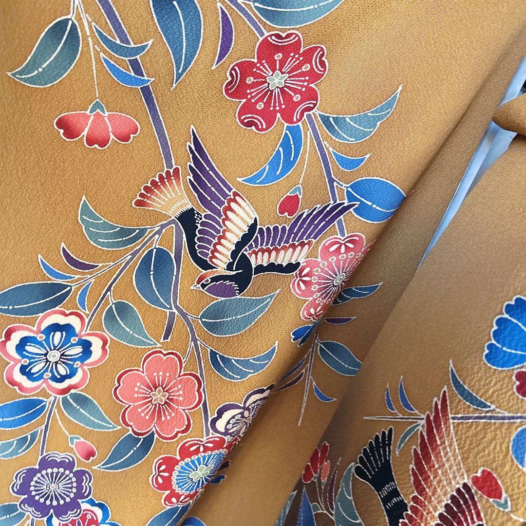 振袖　フルセット　紅型　黄色　花鳥文様　小鳥　華やか　豪華　m2