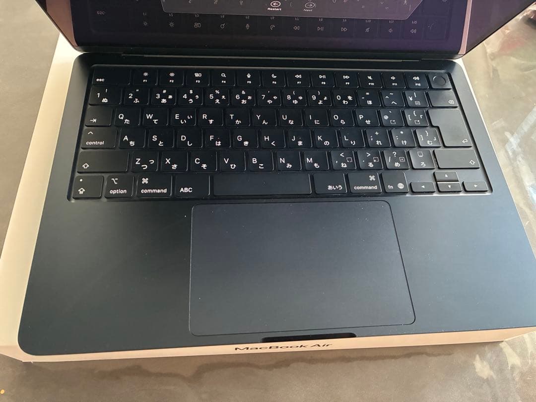 【最終価格】MacBook Air M4 13.6㌅ 256GB ミッドナイト