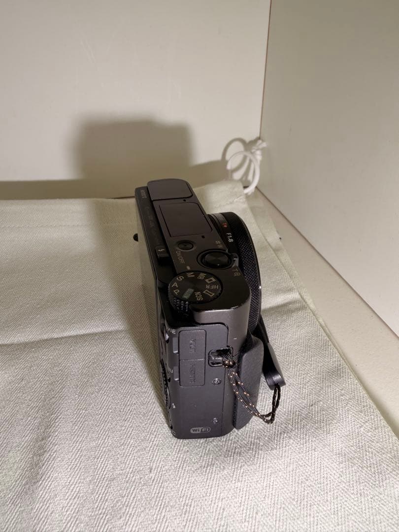 デジタルカメラ SONY RX100 M5