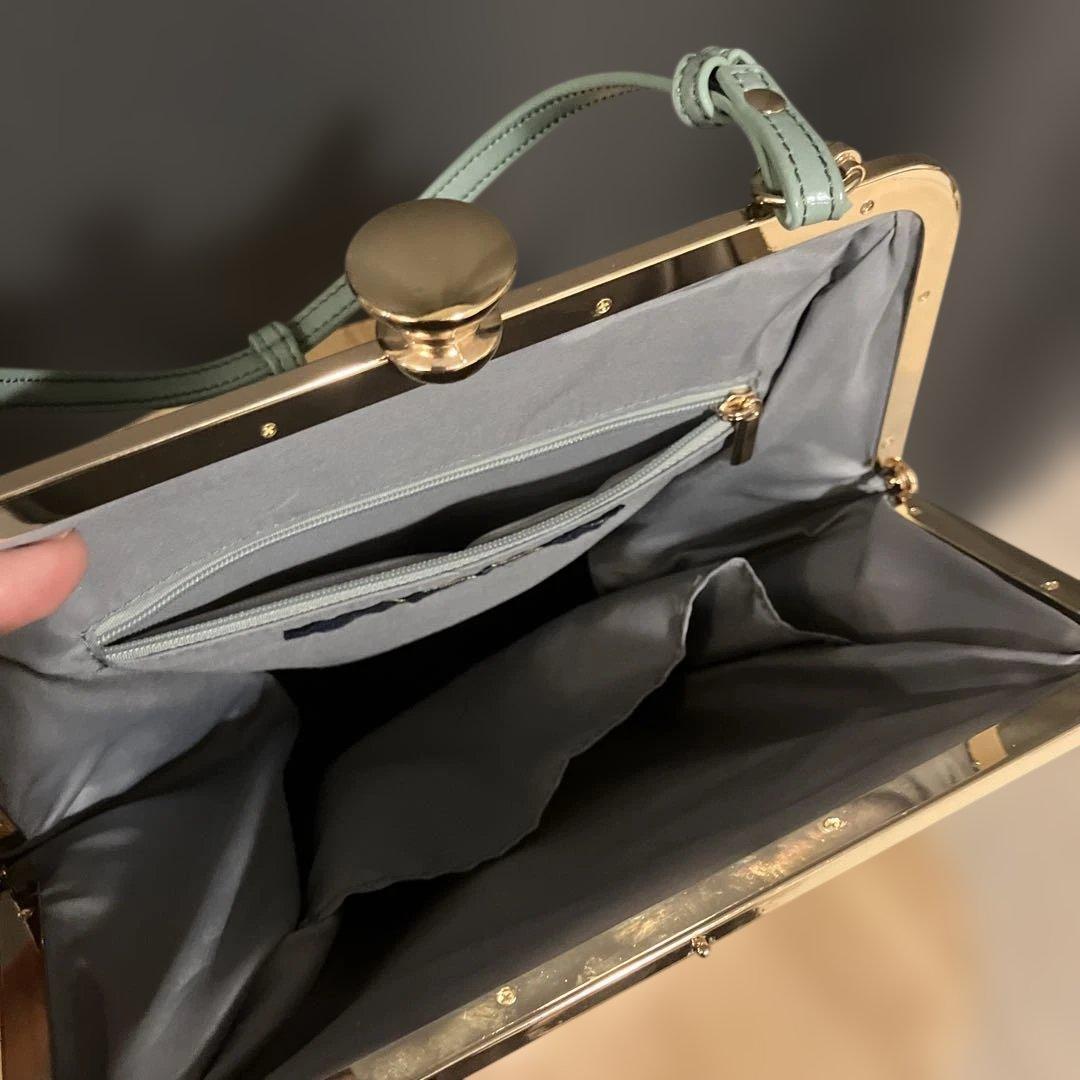 an another angelus　ブーケ刺繍スクエアがま口バッグ