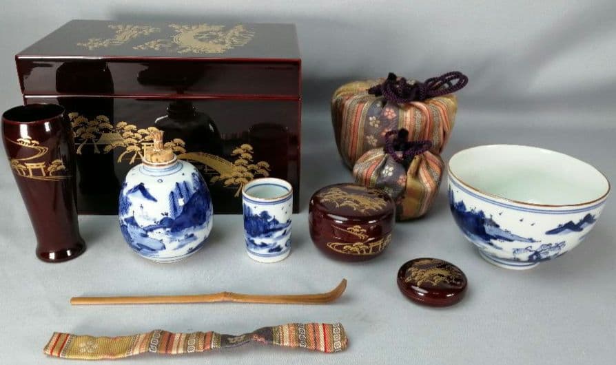 【茶道具】　住吉蒔絵茶箱 茶道具セット付属　茶箱158