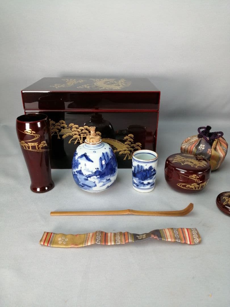 【茶道具】　住吉蒔絵茶箱 茶道具セット付属　茶箱158