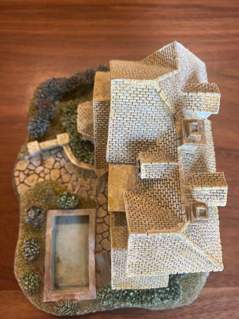 英国　G HOUSE　ヴィンテージ　ミニチュアハウス　置物