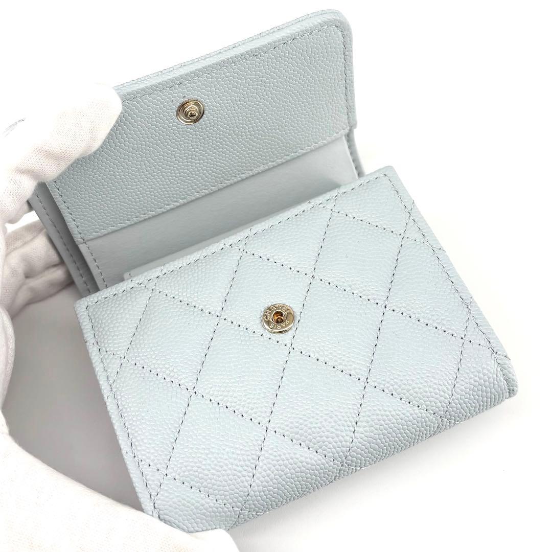 シャネル スモール フラップ ウォレット 三つ折り財布 キャビアスキン