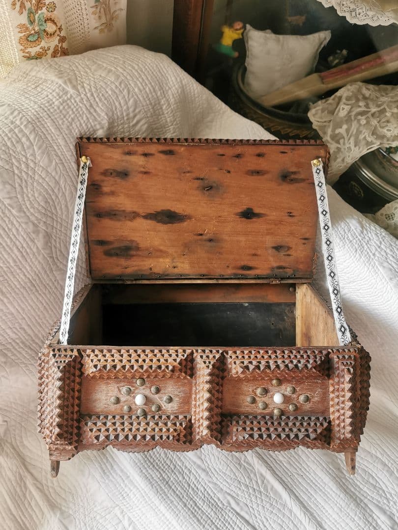 アンティーク トランプアート 木工レース細工ボックス 針箱 フレンチファブリック