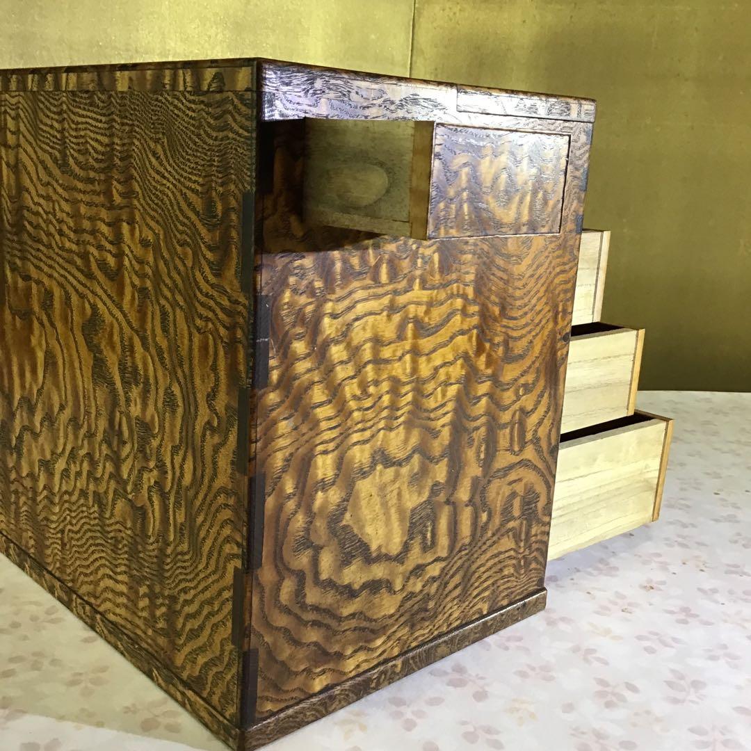 栃玉杢小物入れ　指物師最高傑作　名品