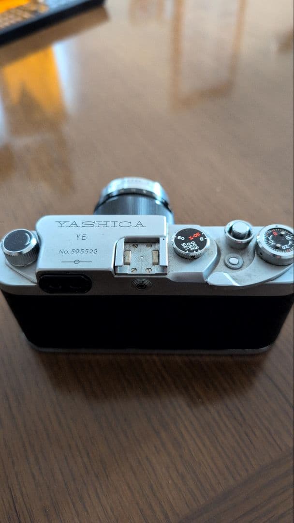 YASHICA YE フィルムカメラ