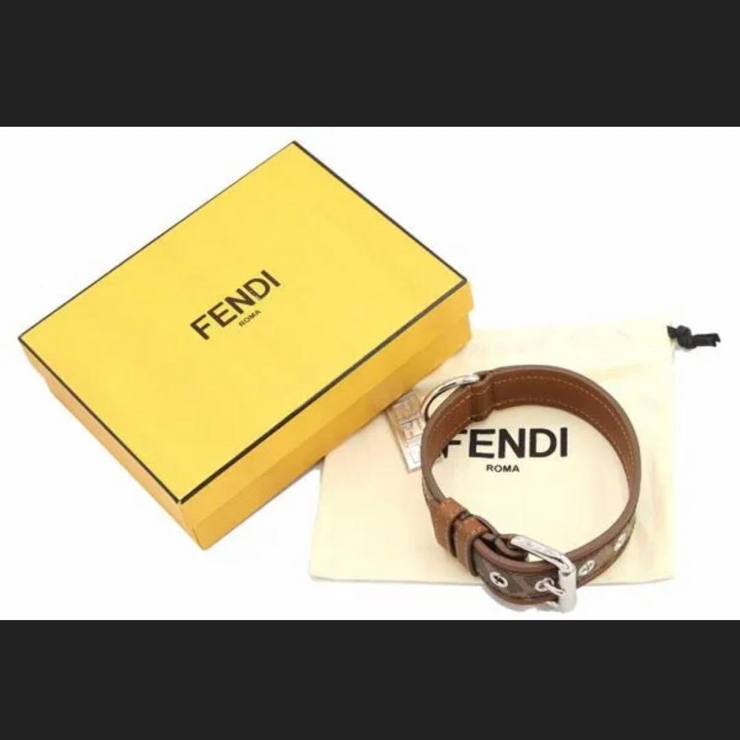 FENDI 犬　首輪　ドッグ　ペット用品