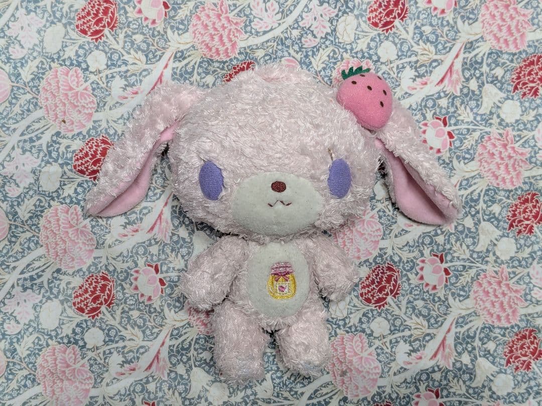 レア　当時品　サンリオ シュガーバニーズ ぬいぐるみ　ストロベリーうさ 刺繍