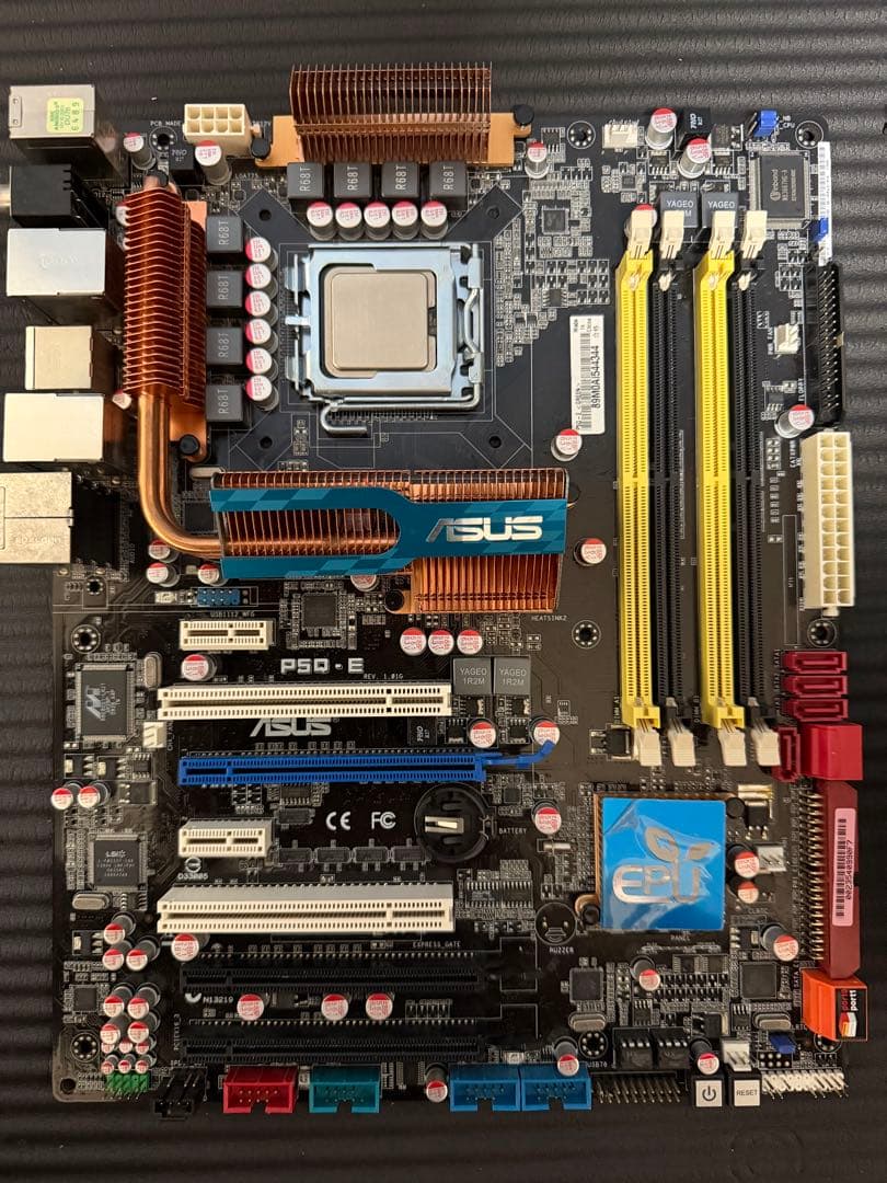ASUS P5D-E マザーボード + Intel QX6700 CPU＋グラボ