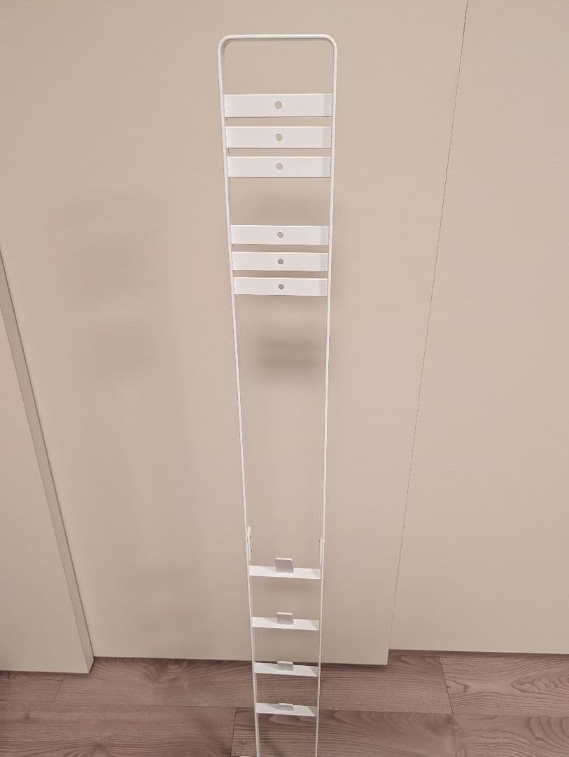 ダイソン掃除機(SV18 FF OR2)＋山崎実業スタンド