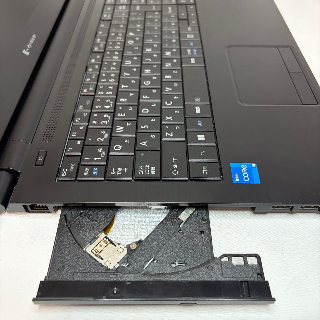 準美品 dynabook B65/HU 11世代 i5 15.6 FHD DVD