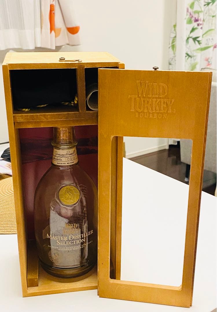 【空瓶】希少 完売品 限定品 ワイルドターキー バーボン ウイスキー 14年