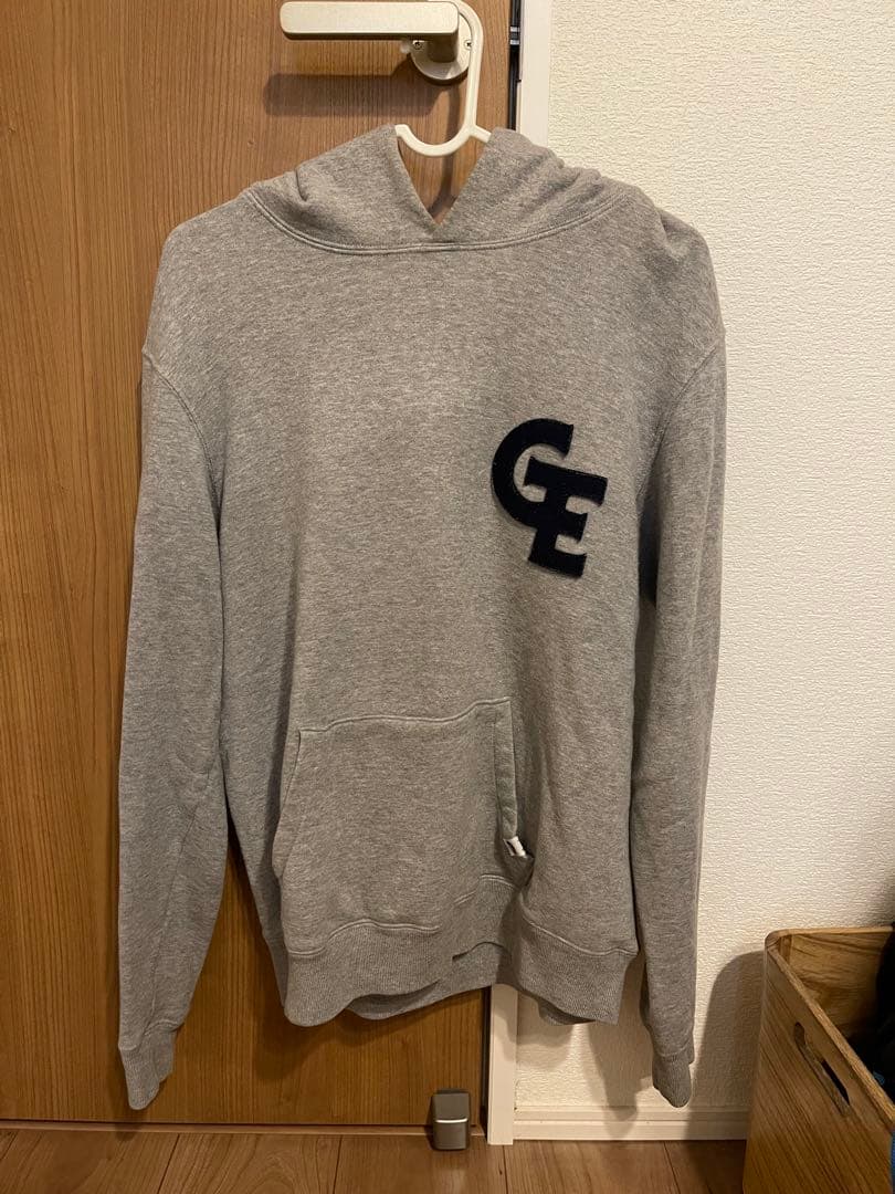 グッドイナフ　フェルトロゴ　スウェットパーカー