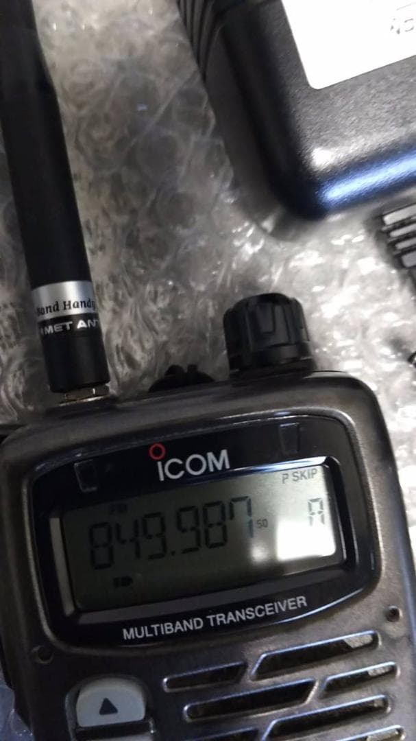 ICOM IC-T90A 受信機 本体と付属品 50/144/430MHz