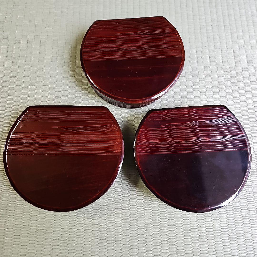 昭和レトロ/1950年代前半物】木製弁当箱 漆塗り弁当箱 仕切付き 大きめ27客