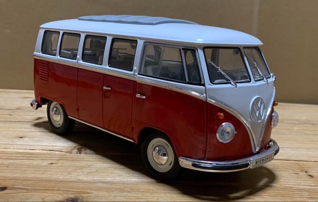 ミニカー　1/18 VW　フォルクスワーゲン　タイプⅡ　マイクロバス　1962