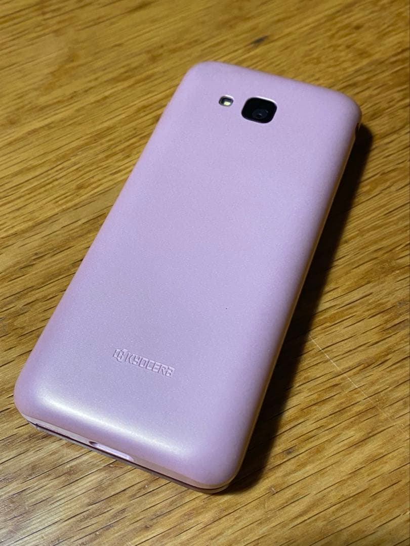 au KYF39 ピンク　折りたたみ式携帯電話 本体　美品