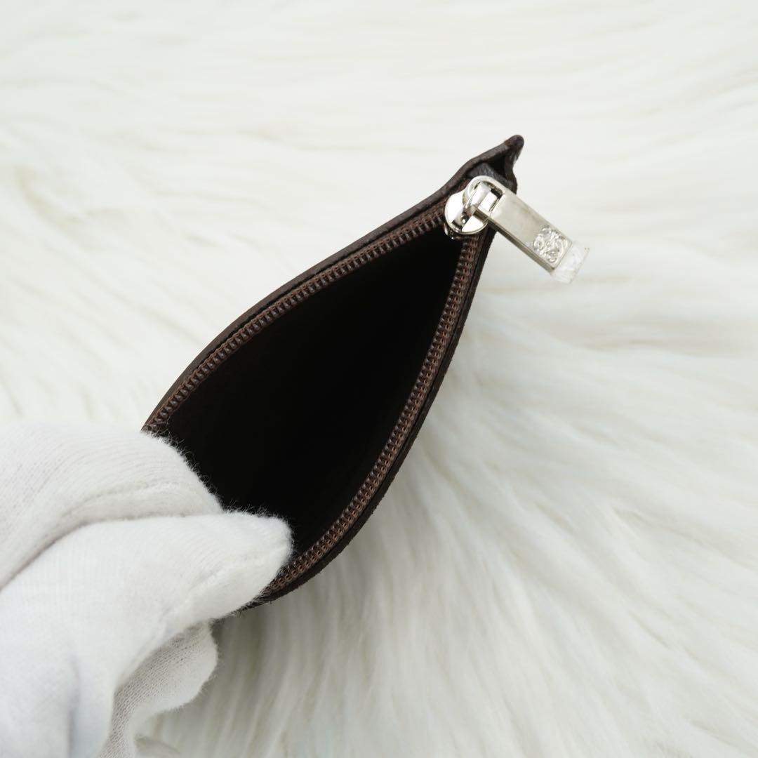 未使用品　箱・カード付き　LOEWE ロエベ　小銭入れ　ケース　ブラウン